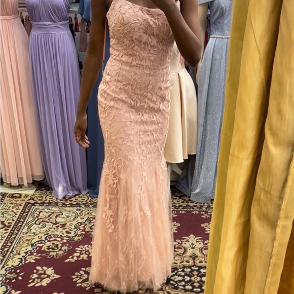 Gorgeous Pink Dress - Picture 2 of 5